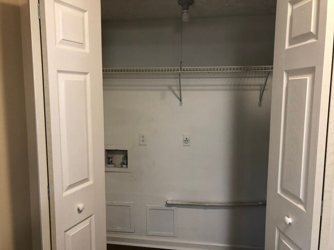 Photo - 2 Bedroom 1.5 Bath Townhouse in Flowery Br...