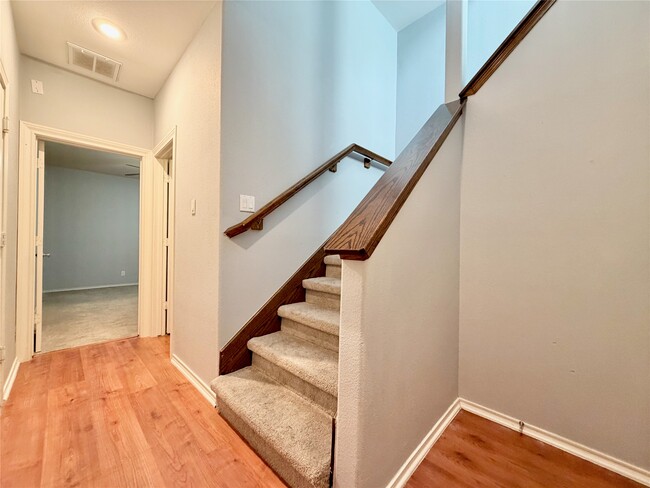 Photo - 1608 Holman St