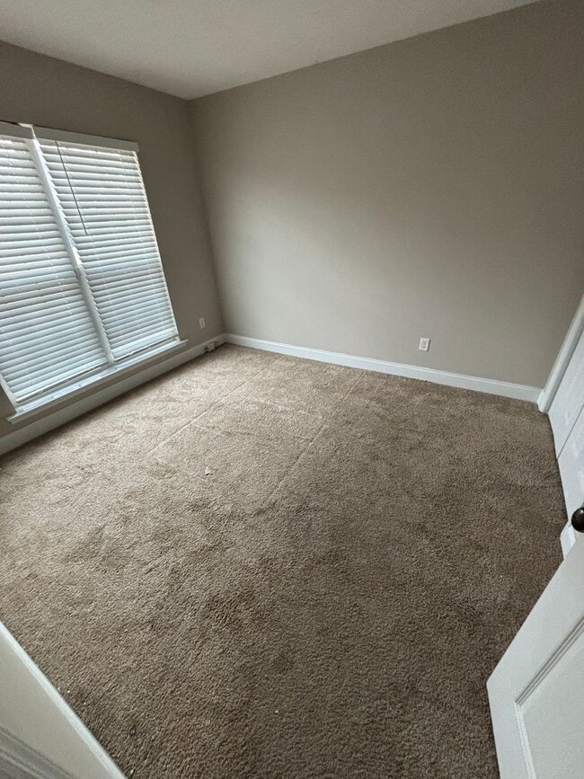 Photo - 941 Bryan Cir