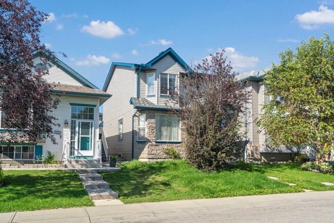 Photo - 179 Taravista St NE