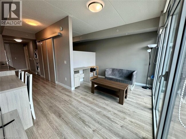 Photo - 250 Albert St Unit 610