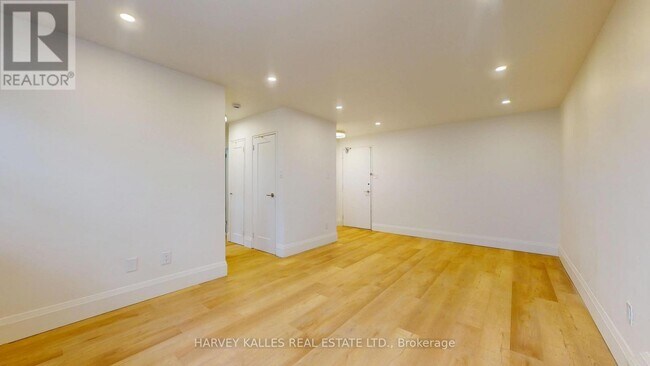 Photo - 1 Marquette Ave Unit 12