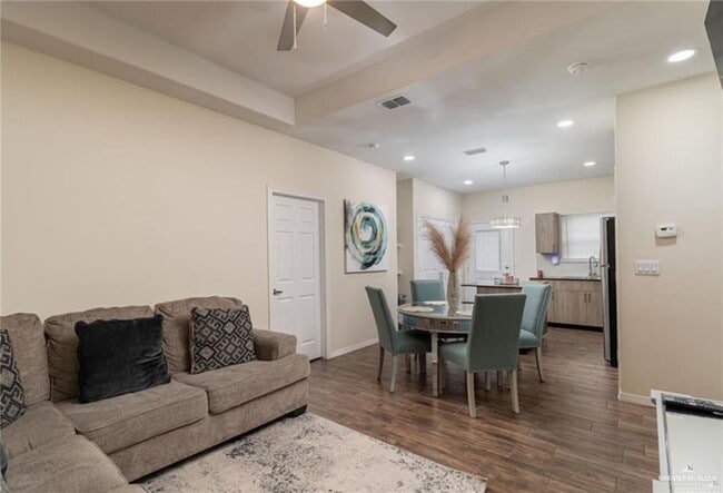 Photo - 10 N Hester St Unit 2