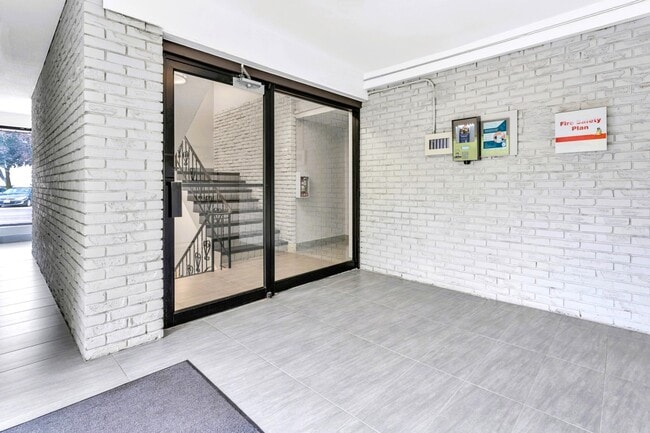 Photo - Castell Road Apartments