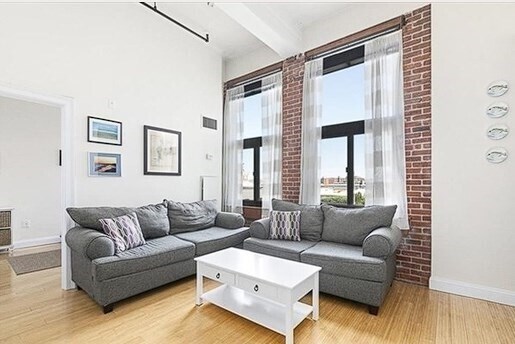 Photo - 320 W 2nd St Condo Unit 304