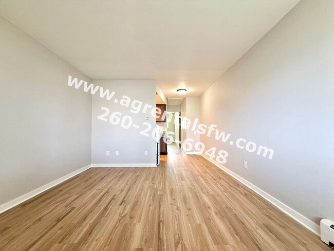 Photo - 901-931 West Brookwood Court Unidad 915 W Brookwood Ct