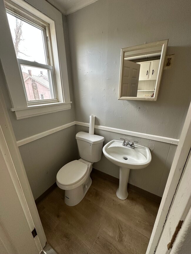 Photo - 156 Main St Unit 3