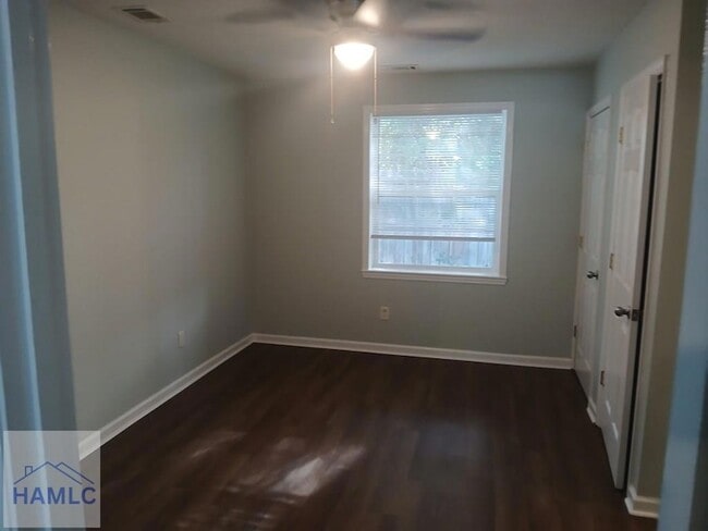 Photo - 125 Rolland St
