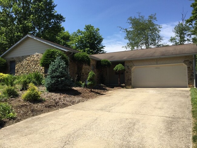 Building Photo - 1701 E Thornton Dr Rental