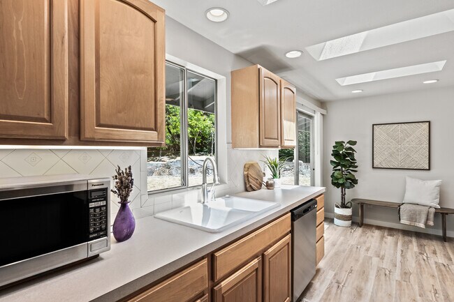 Photo - 13726 SE 24th St