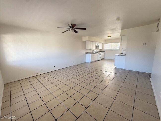 Photo - 1908 Rexford Dr Unidad 7