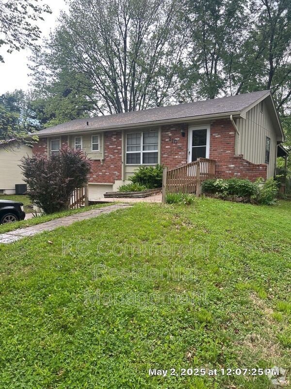 Building Photo - 210 NE 88th St Rental