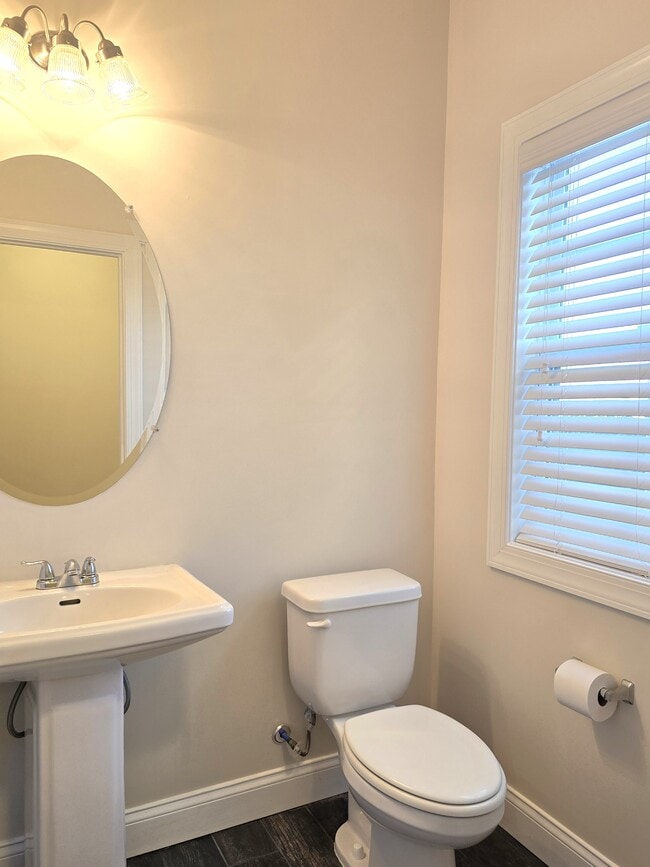 Photo - 215 Claudia Dr