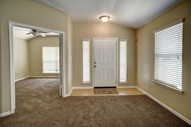 Photo - 319 Wildcat Dr