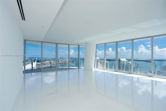 Photo - 300 Biscayne Blvd Way Condo Unit 45003