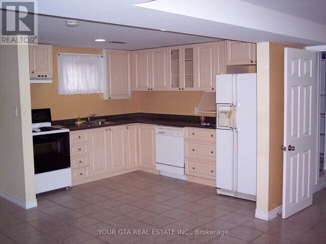 Photo - 147 Bonham Blvd