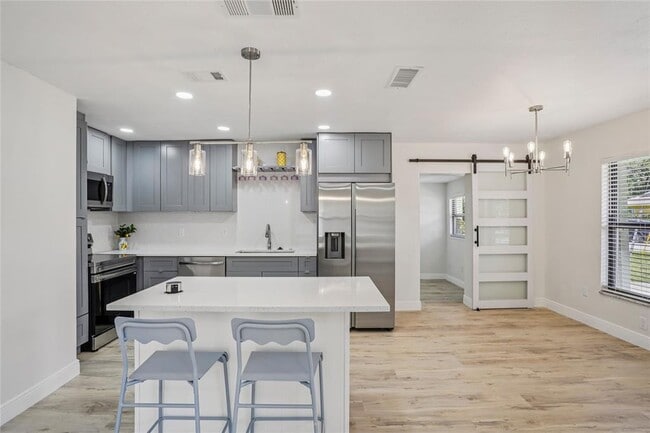 Photo - 1404 Davidson St