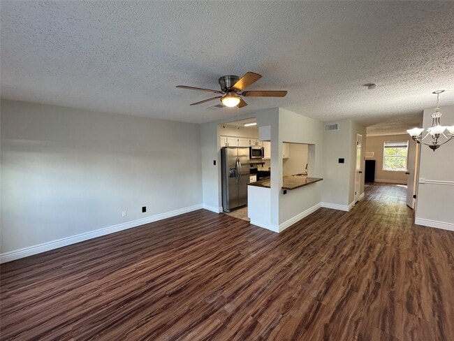 Building Photo - 6512 Kentwick Dr Unit True