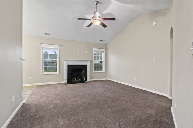 Photo - 752 Radiant Dr