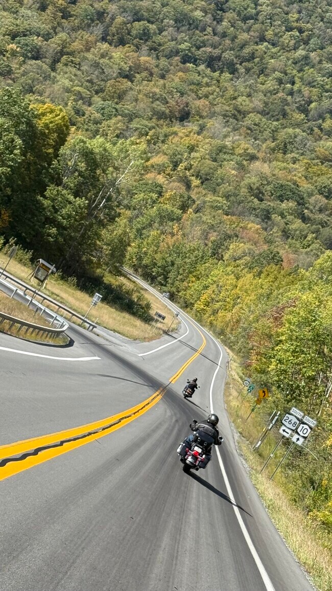 Close to upstate New York scenic routes and hiking trails - 600 Lynda Maria Ln