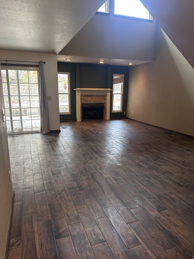 Photo - 1820 Windhill Ave