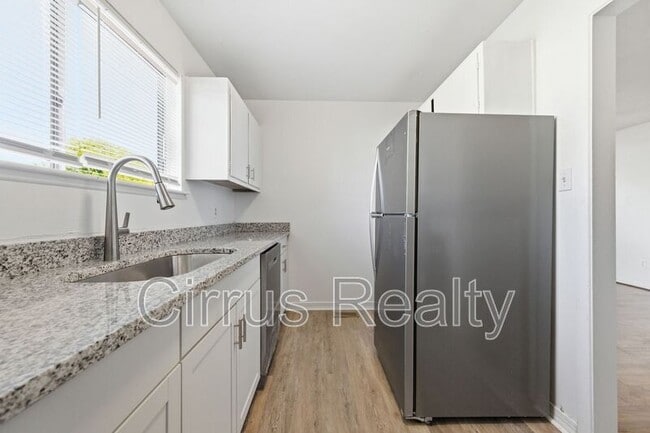 Photo - 327 Sycamore Ave