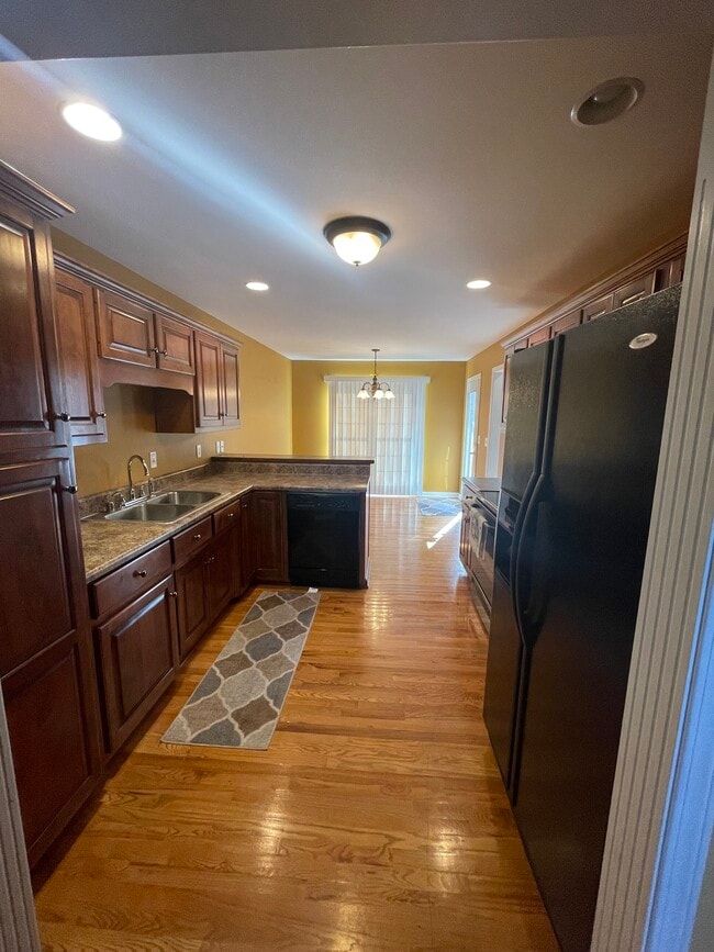 Photo - 639 Muirfield Cir