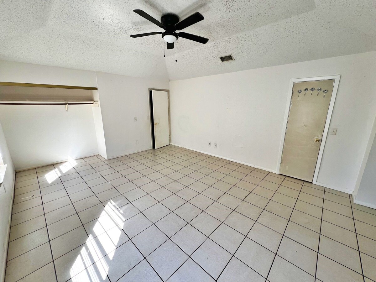 Photo - 13442 Bridgewalk Ln