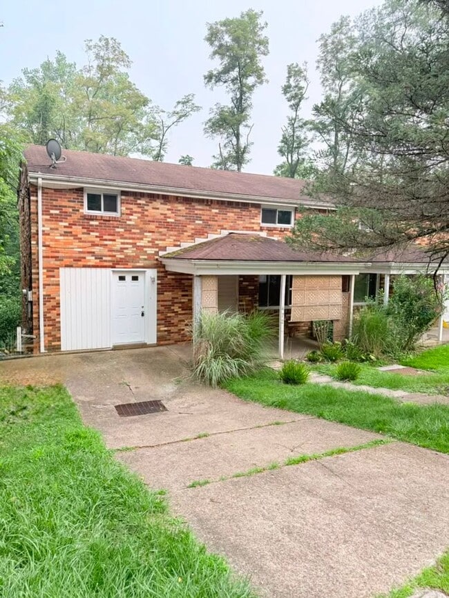 Photo - 472-474-474 Guylyn Dr Unidad 472 Guylyn