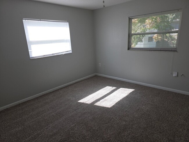Photo - SoDo 2 Bed. Great Central Location.