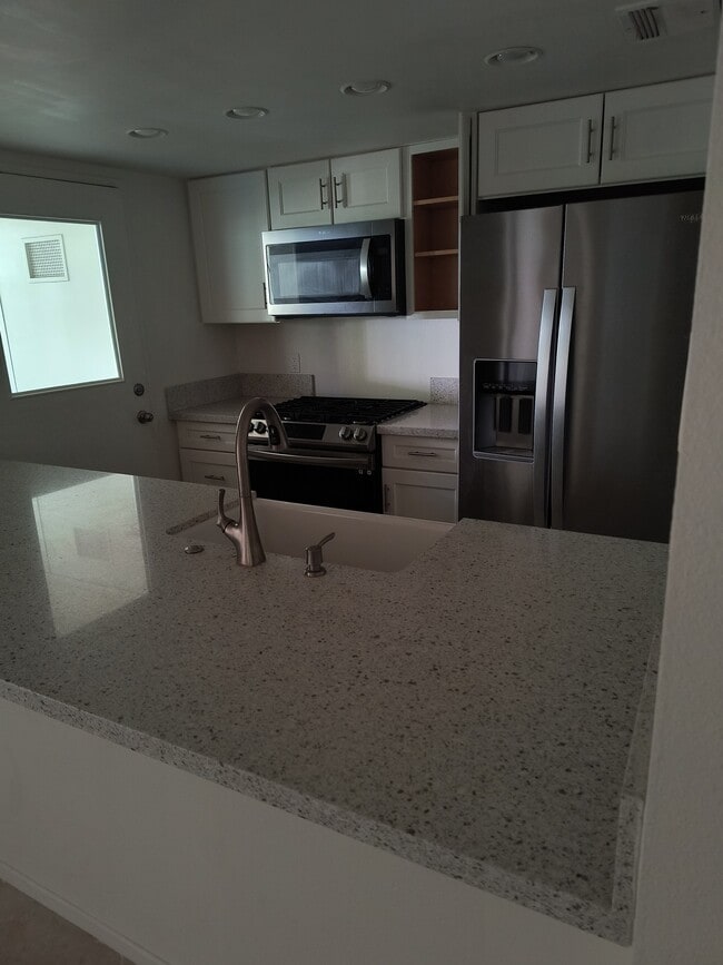 Building Photo - 2053 N Via Miraleste Unit 912 Rental