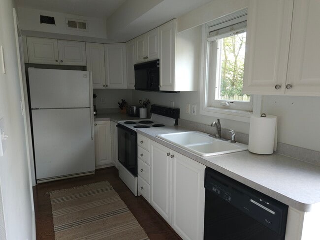 Photo - 121 84th St Unit Ste B