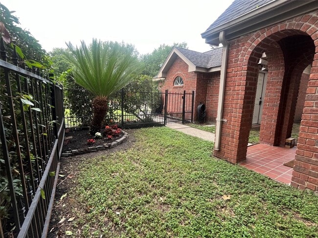 Photo - 9602 Top Gallant Ct