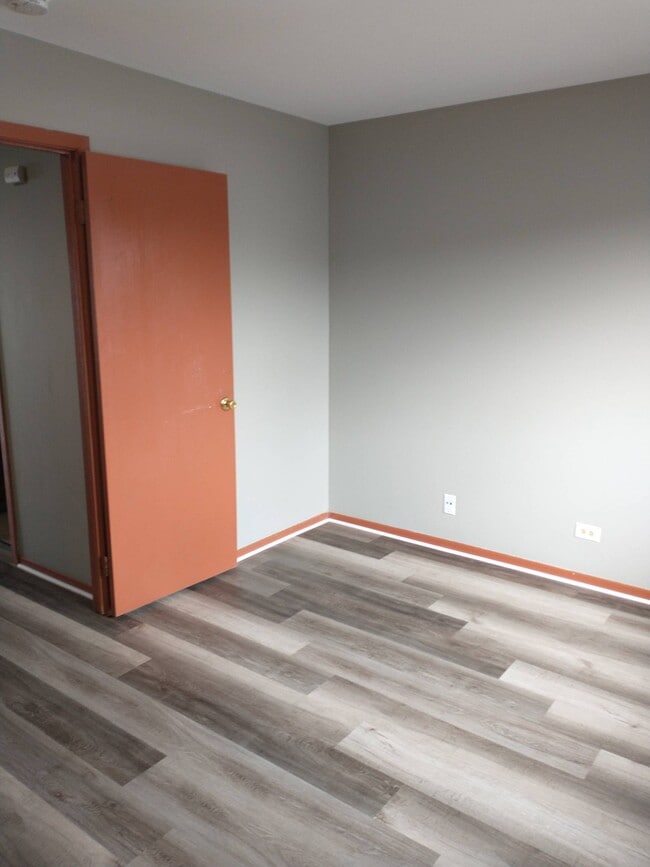 Building Photo - 363 Meadow Green Ln Rental
