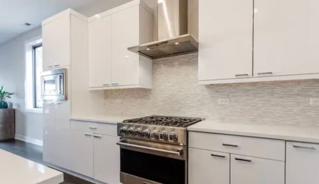 Building Photo - 1618 N Bosworth Ave