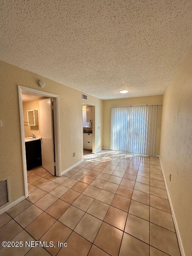 Photo - 66 Masters Dr Unidad D