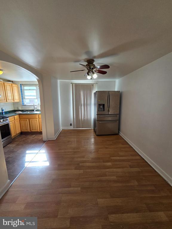 Photo - 700 Landis St