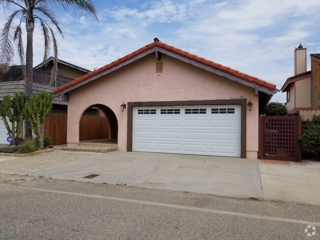 Building Photo - 5325 Surfrider Way Rental