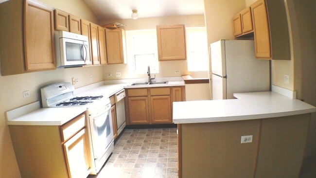 Photo - 1934 Heron Ave