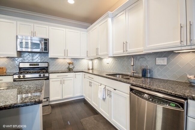 Photo - 2811 N Bell Ave Unit 101