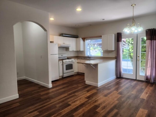 Photo - Cute 3 bedroom, 2.5 bath two story home wi...