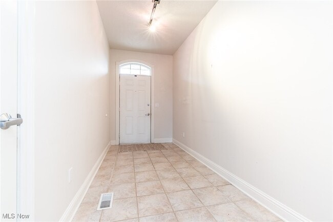 Photo - 3194 Richmond Rd