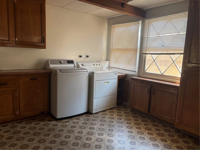 Photo - 1424 W 170th St