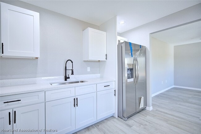 Photo - 295 Lincoln Rd NE