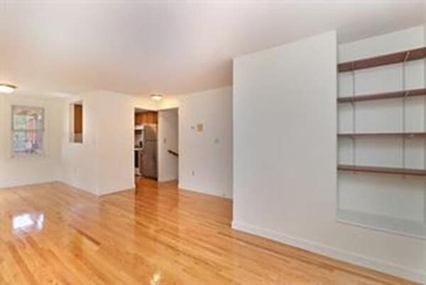 Photo - 436 Main St Unit 1