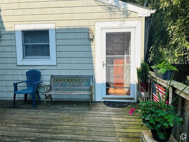 Building Photo - 43 Totten Pl Rental