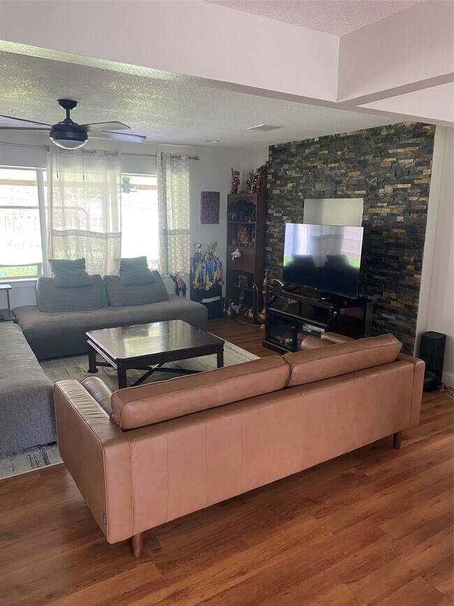 Photo - 12930 Kimberley Ln