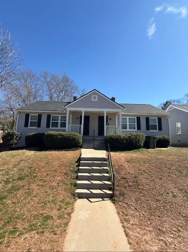 Photo - 230 Rosser St SW Unit A