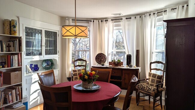 Photo - 346 Lexington St Unit B