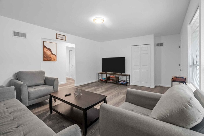 Photo - 2648 Garham Dr Unit SI ID1472890P